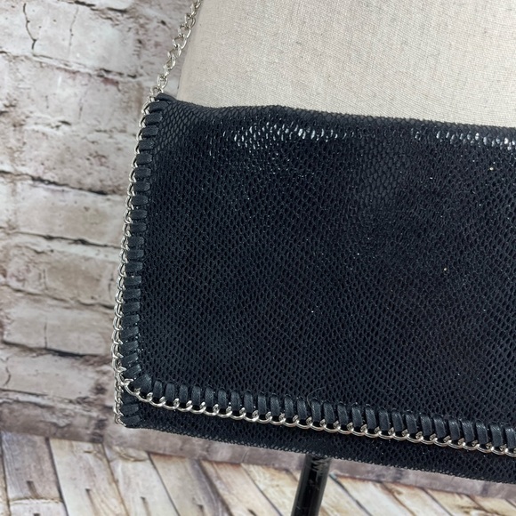 TARNISH Black Leather Flap Over Cross Body Bag With Removeable Chain Str… - Picture 2 of 12